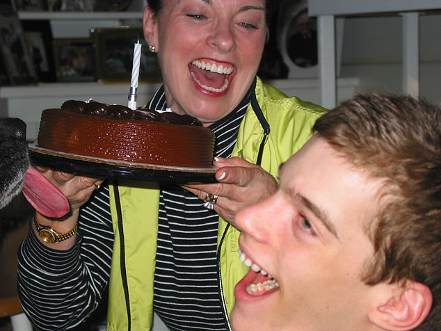 Jett Takes Part In Mom's Birthday